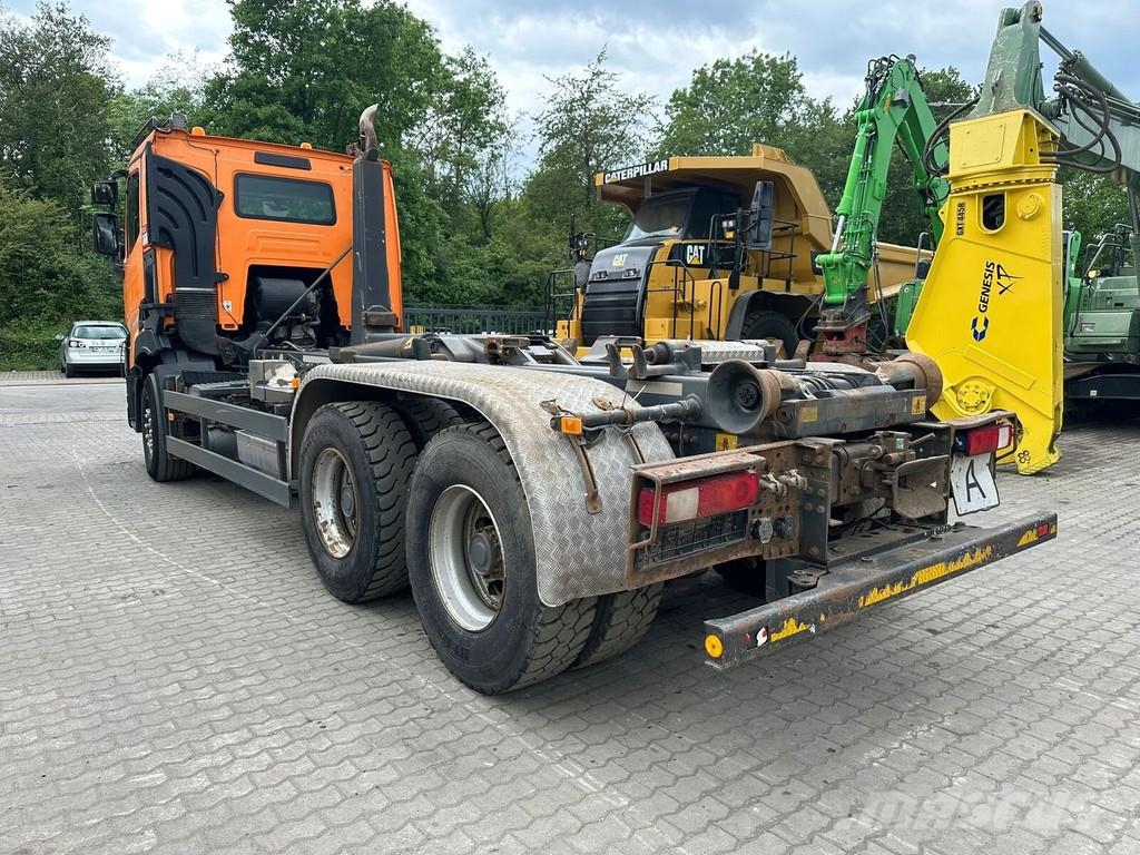 Renault C 460 Vrachtwagen met containersysteem