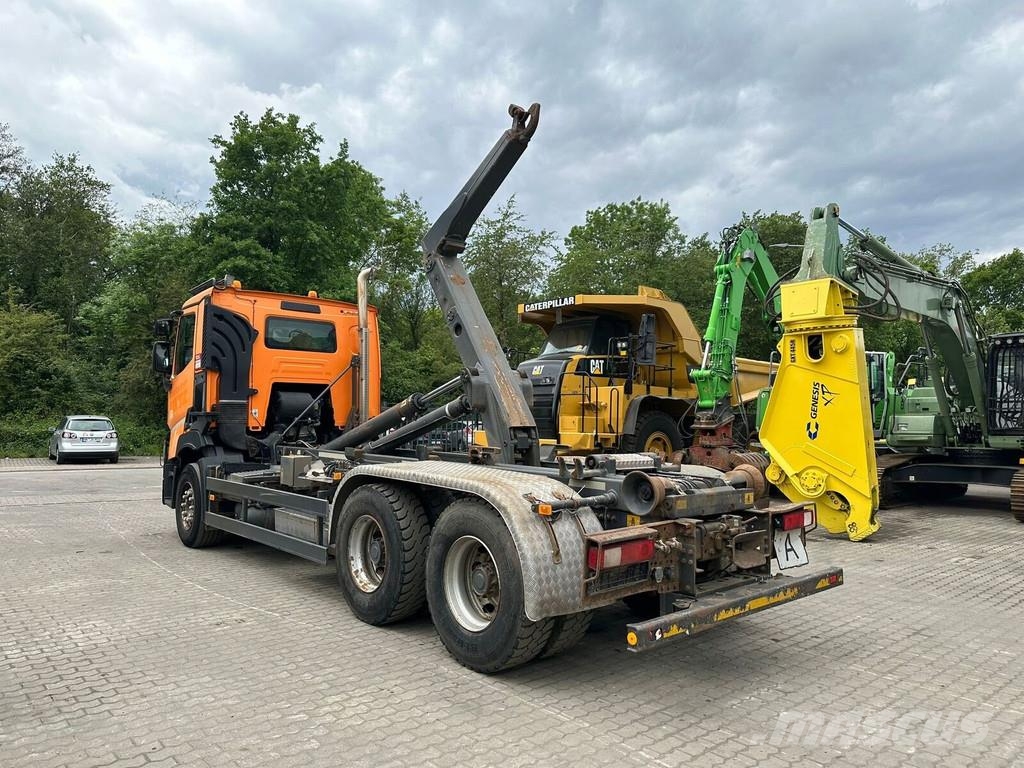 Renault C 460 Vrachtwagen met containersysteem