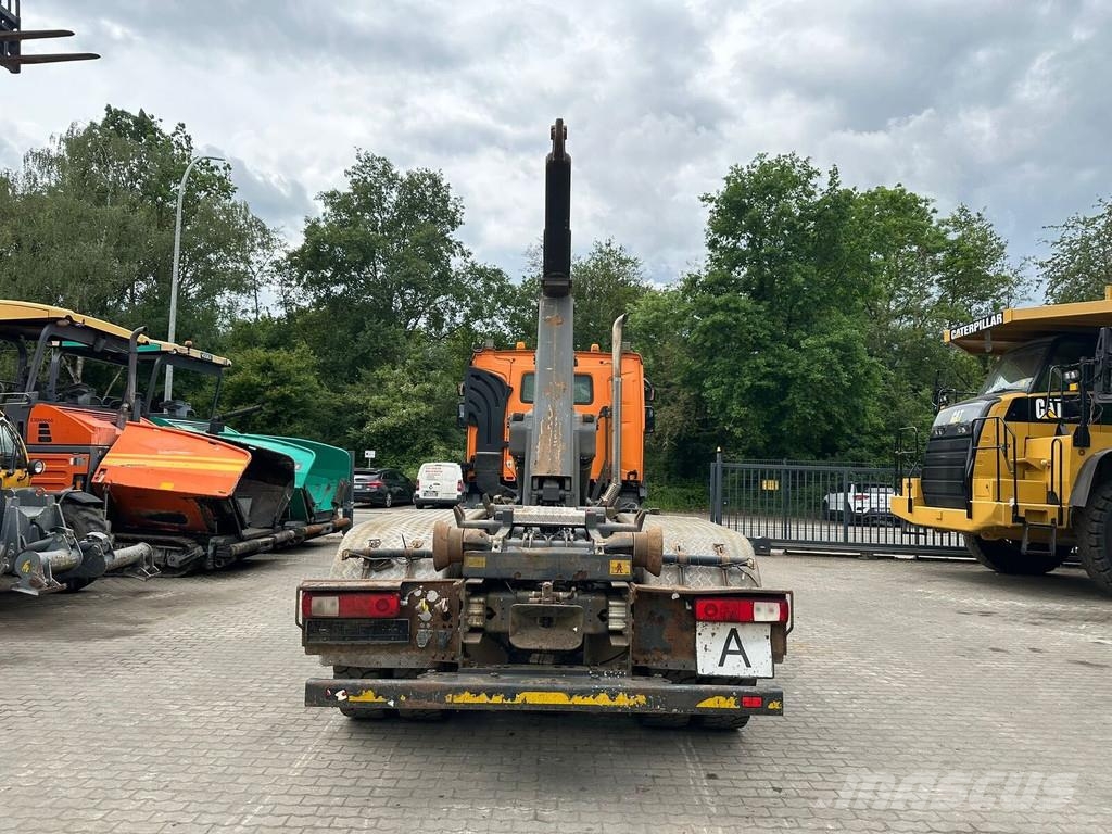 Renault C 460 Vrachtwagen met containersysteem