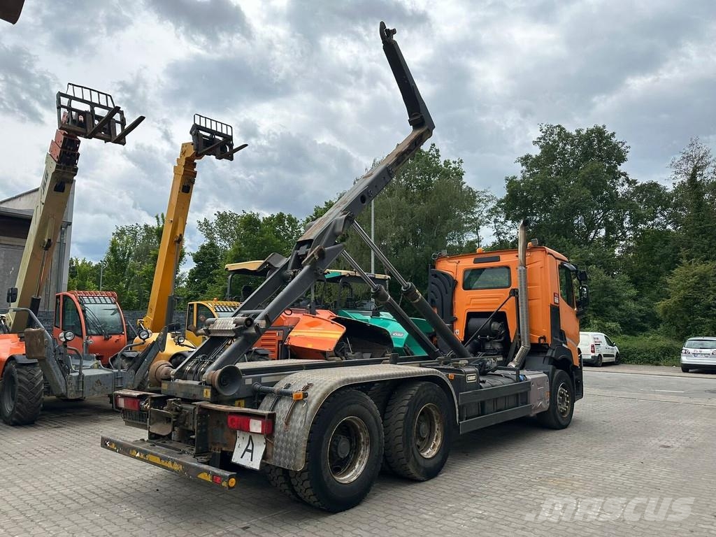 Renault C 460 Vrachtwagen met containersysteem