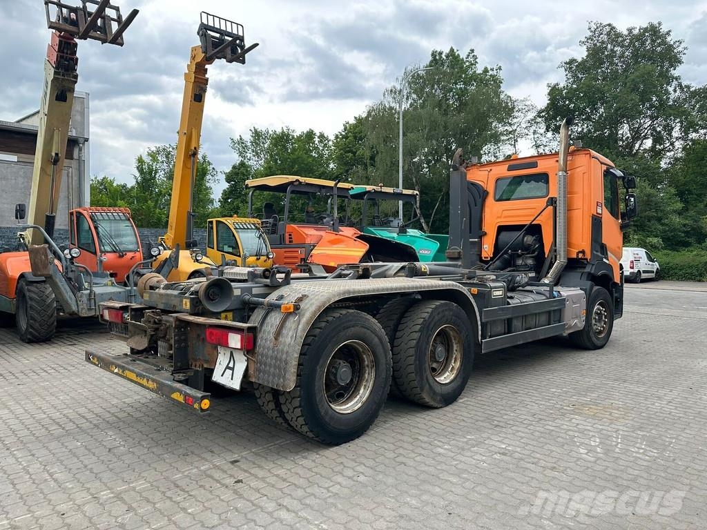 Renault C 460 Vrachtwagen met containersysteem