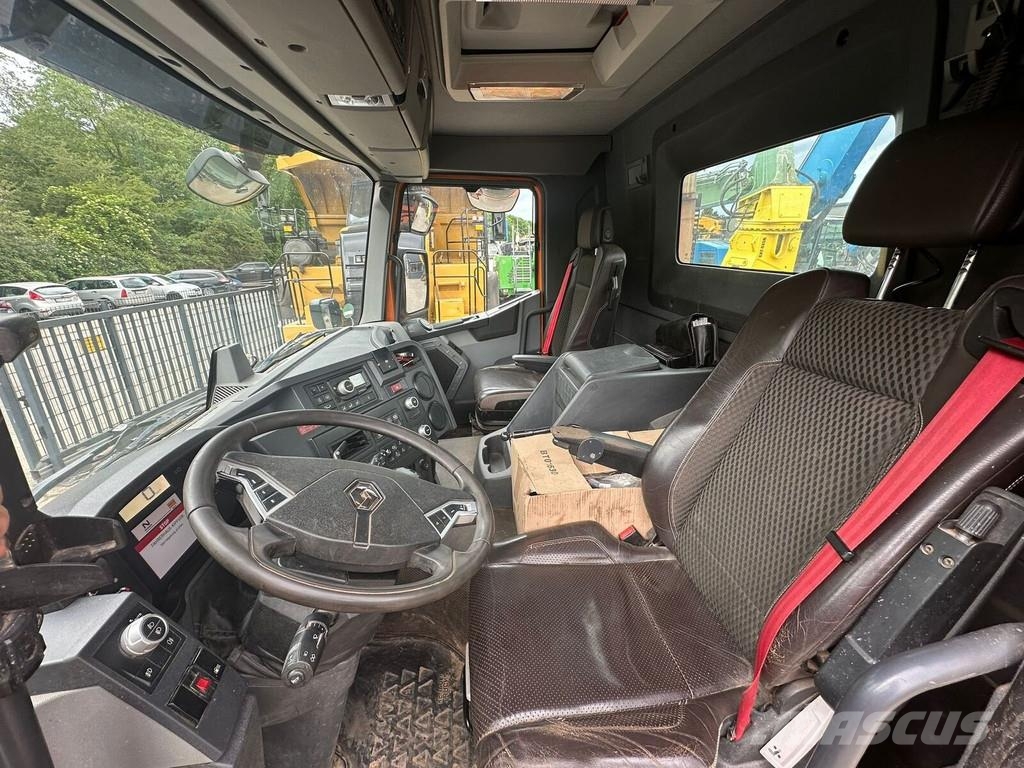 Renault C 460 Vrachtwagen met containersysteem