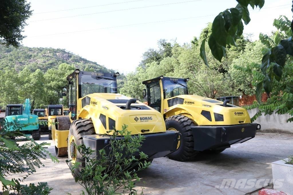 Bomag BW 226 BVC-5 트윈 드럼 롤러