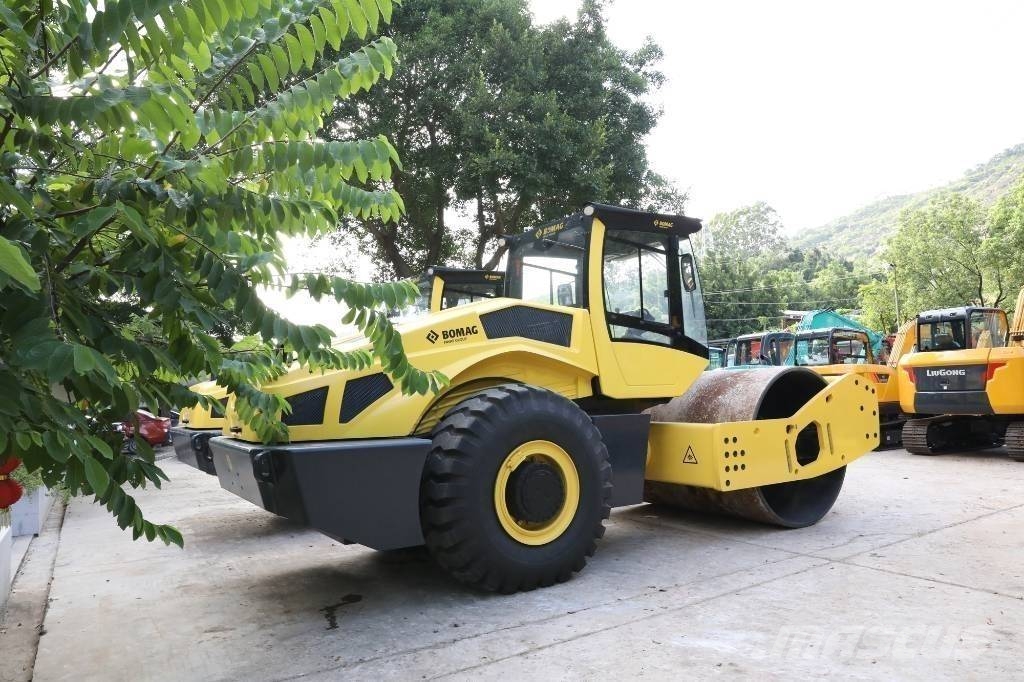 Bomag BW 226 BVC-5 트윈 드럼 롤러