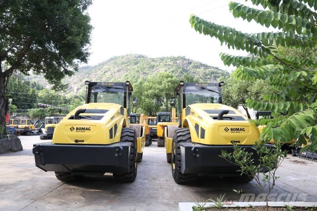 Bomag BW 226 BVC-5 트윈 드럼 롤러