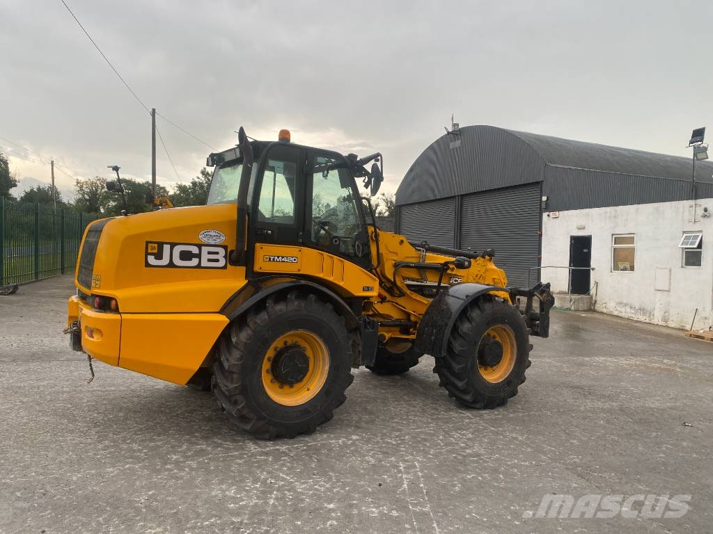 JCB TM420 Poljoprivredni teleskopski utovarivači