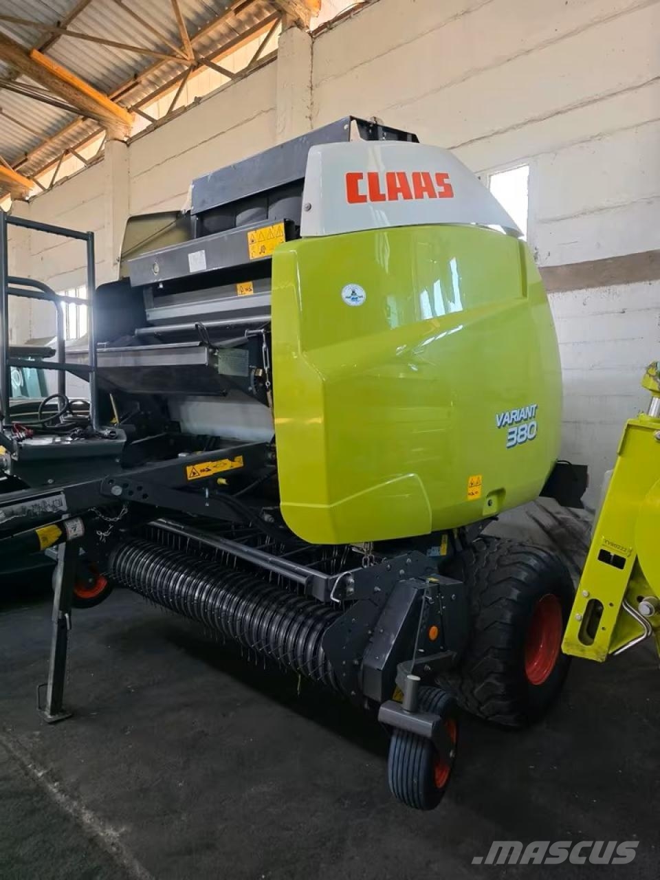 CLAAS Variant 380RC Rolo balirke