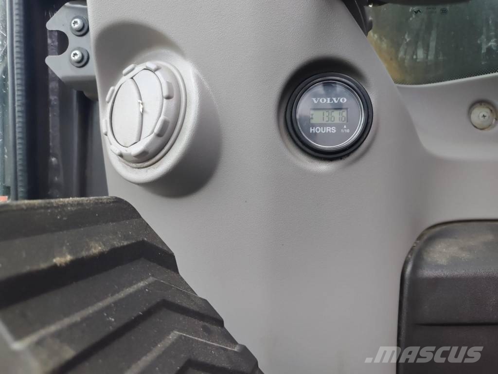 Volvo ECR 145 EL Telakaivukoneet