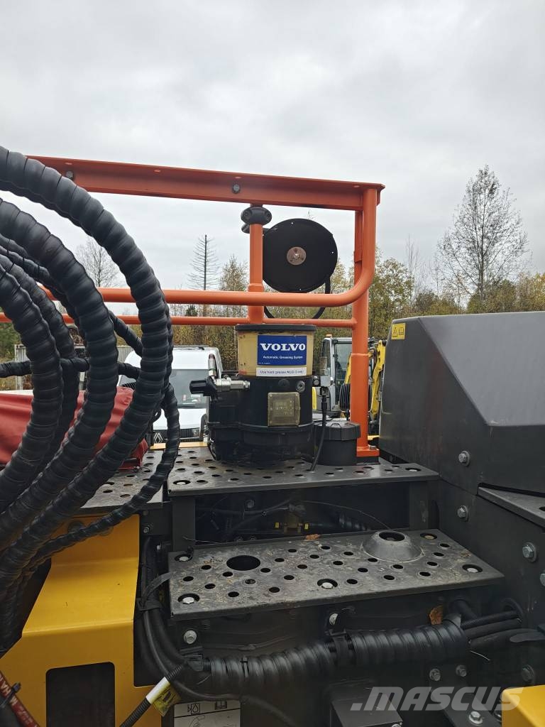 Volvo ECR 145 EL Telakaivukoneet