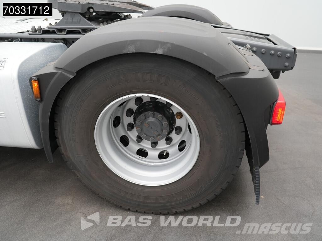 DAF XF 480 XF 4X2 2x Tanks Navi ACC 70% Tyres وحدات الجر