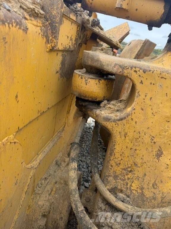 Komatsu D61PX-23 Bulldozer