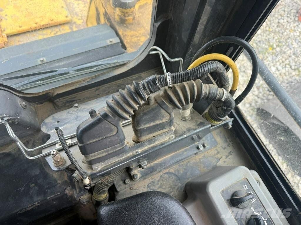 Komatsu D61PX-23 Bulldozer