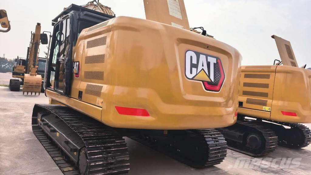 CAT 323 履带挖掘机