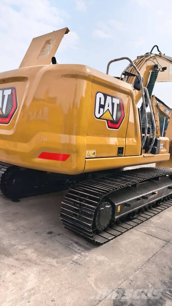 CAT 323 履带挖掘机