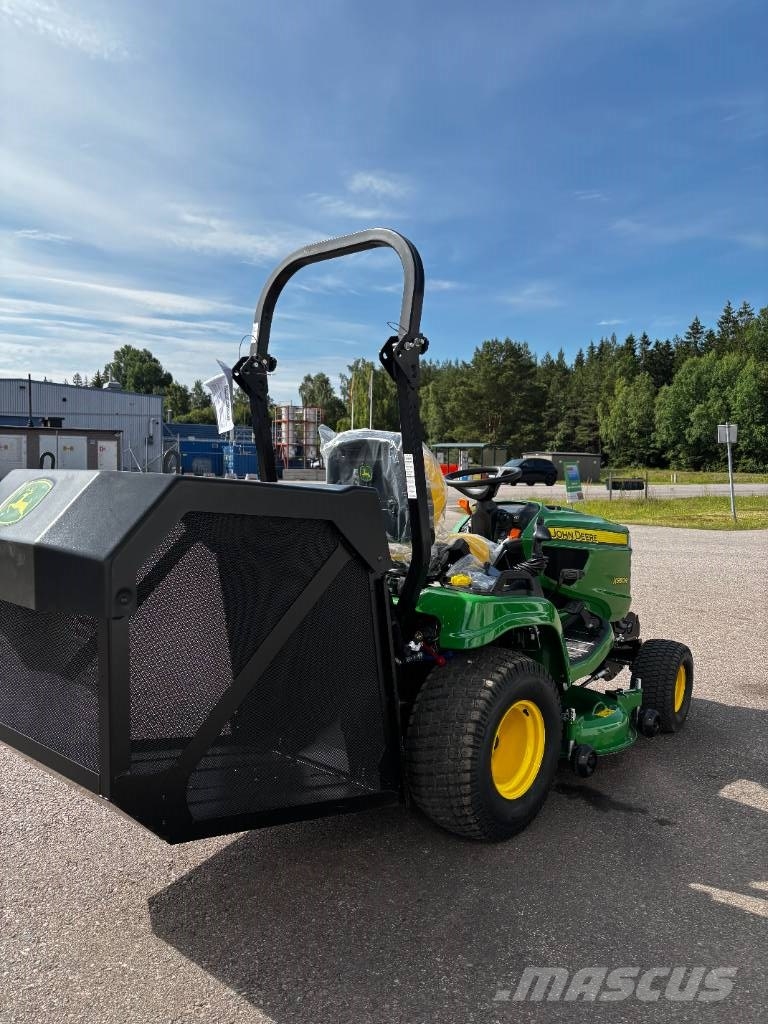 John Deere X 950 R ركوب الحشائش