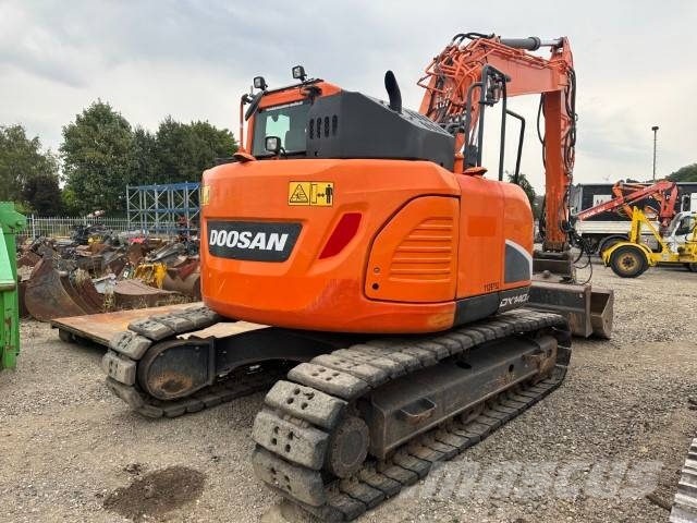 Doosan DX 140 LCR-5 Kettenbagger / AC / Oilquick OQ70/55 Crawler excavators