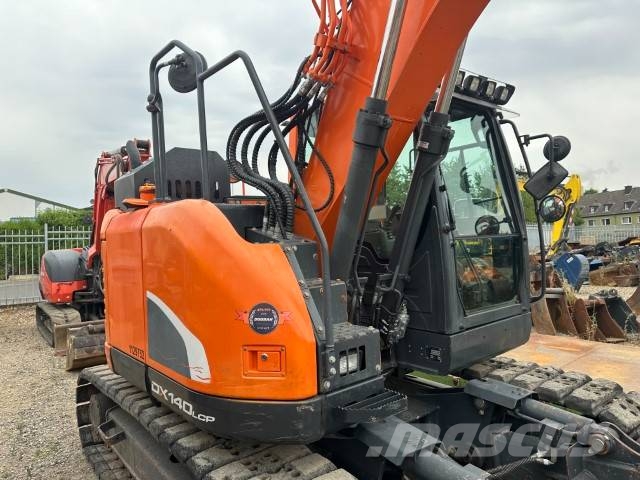 Doosan DX 140 LCR-5 Kettenbagger / AC / Oilquick OQ70/55 Crawler excavators