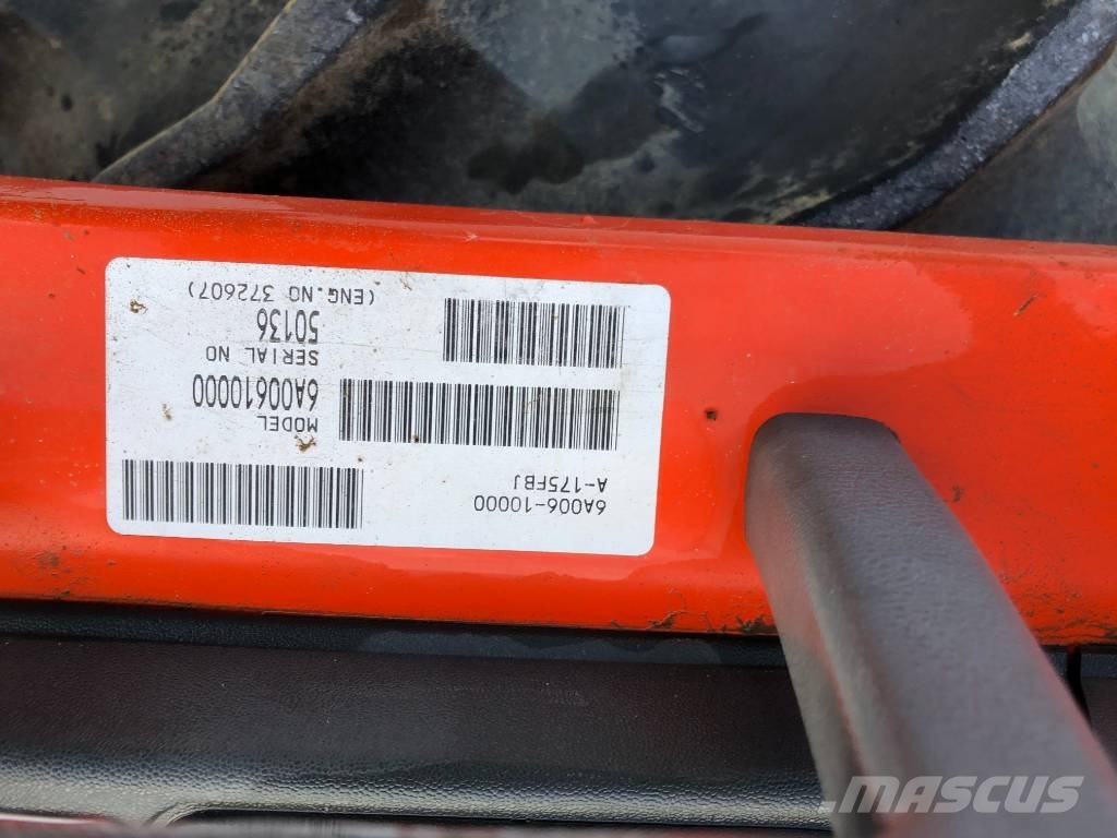 Kubota A-175 トラクター