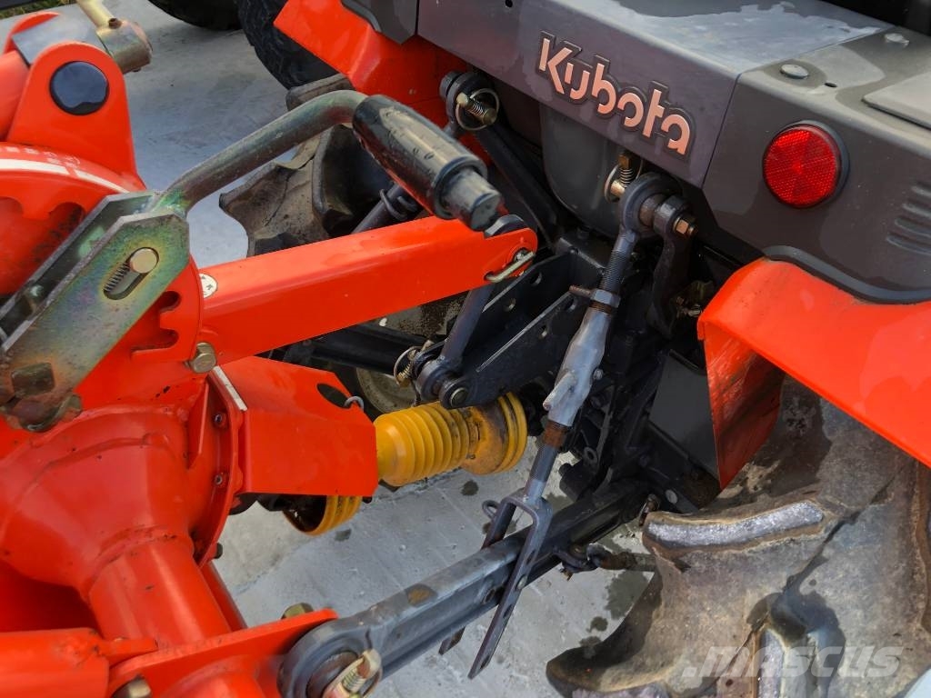 Kubota A-175 トラクター