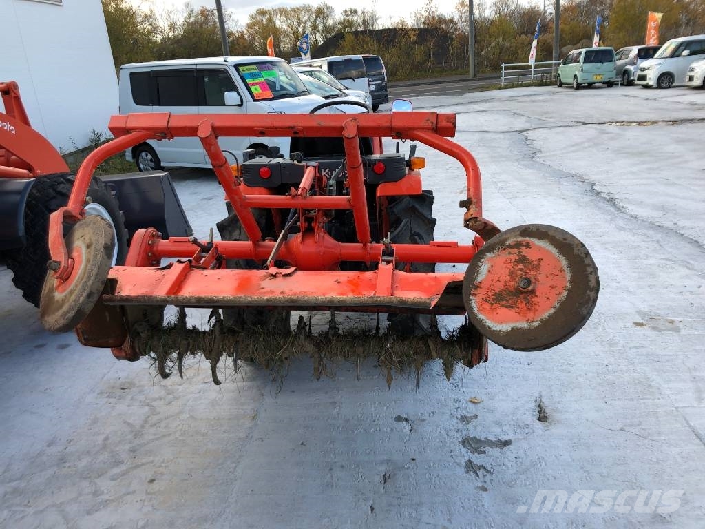 Kubota A-175 トラクター