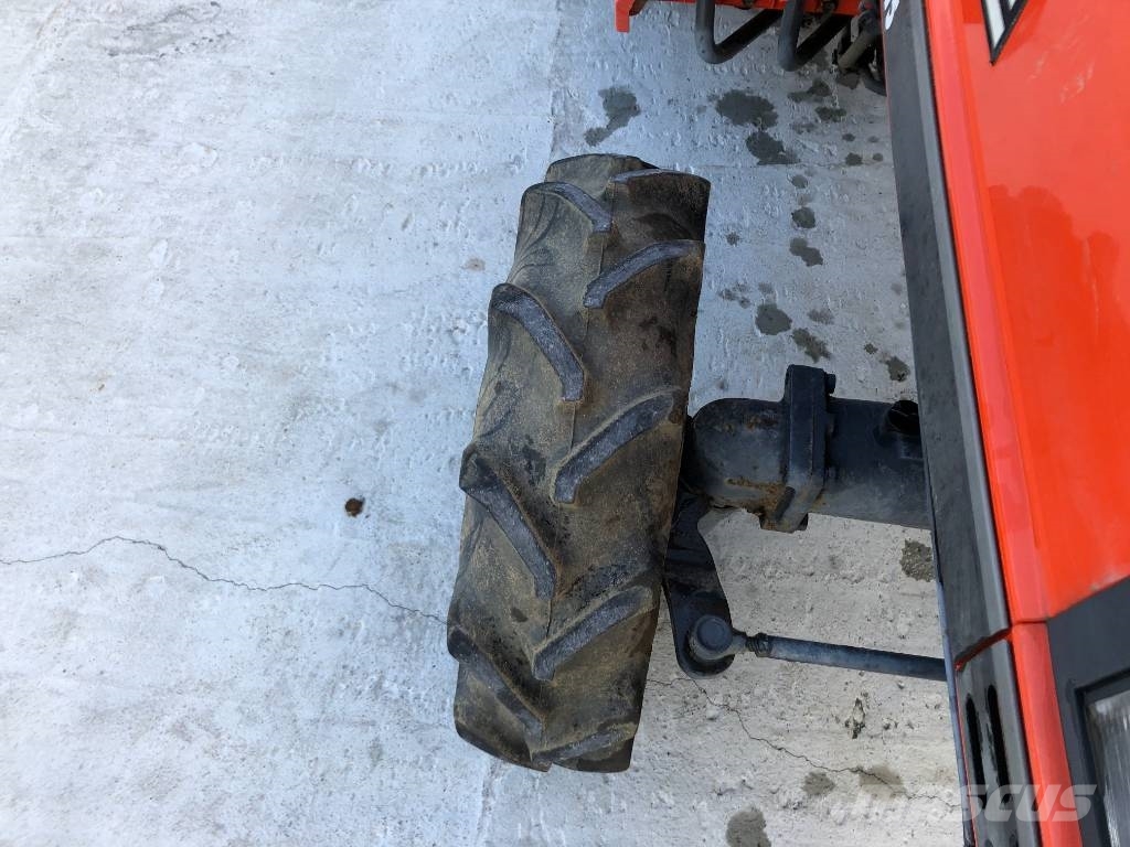 Kubota A-175 トラクター