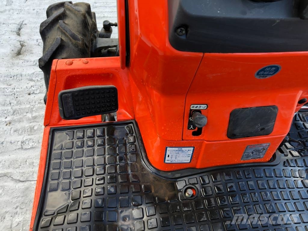 Kubota A-175 トラクター