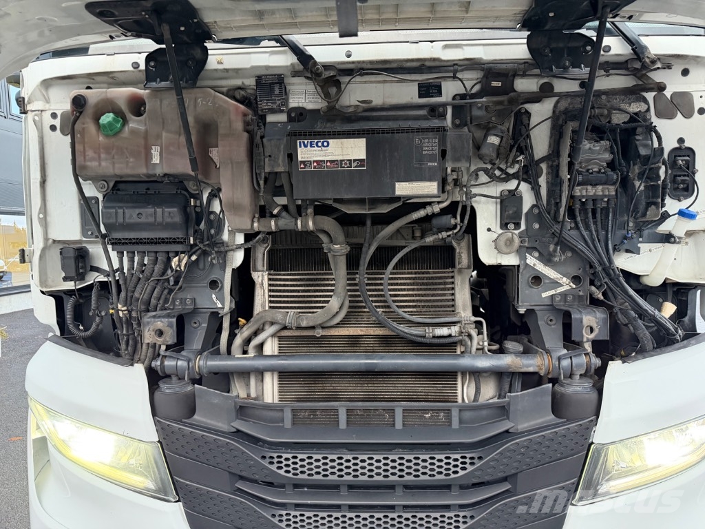 Iveco Sway 480 6x2*4 شاحنات بمقصورة وهيكل