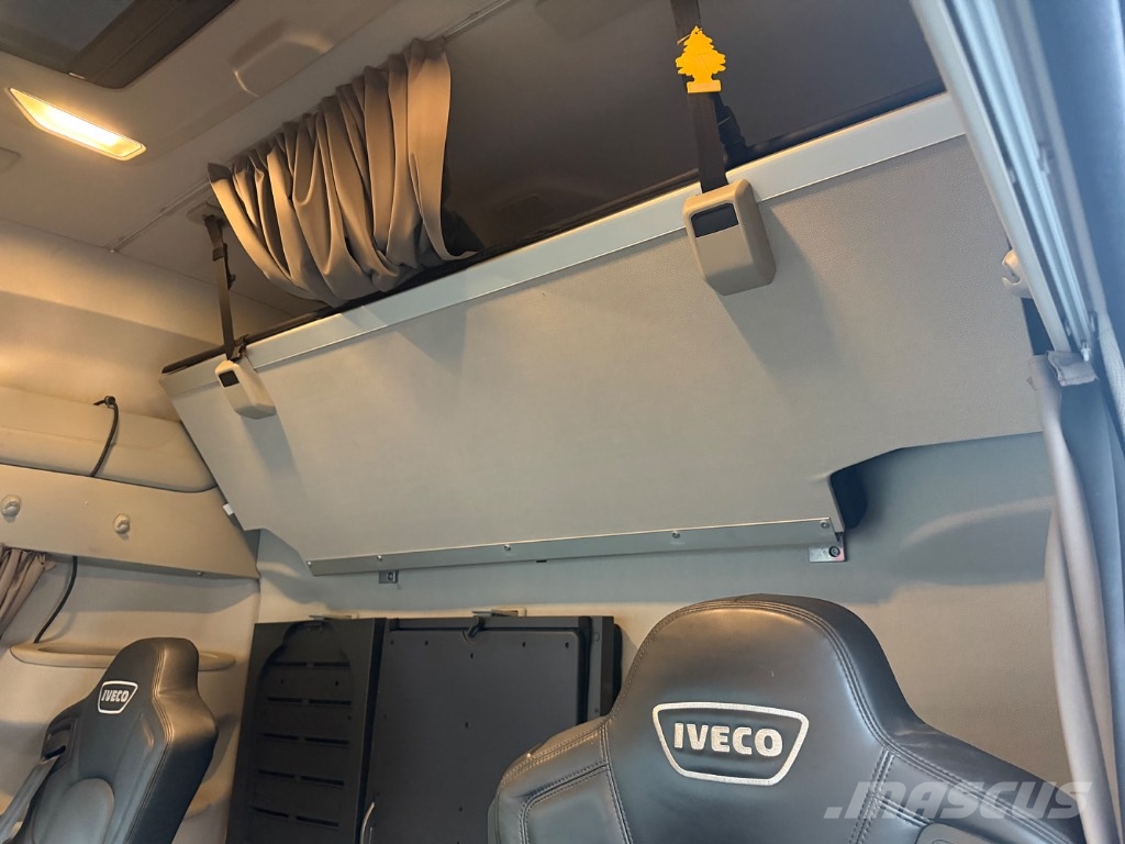 Iveco Sway 480 6x2*4 شاحنات بمقصورة وهيكل