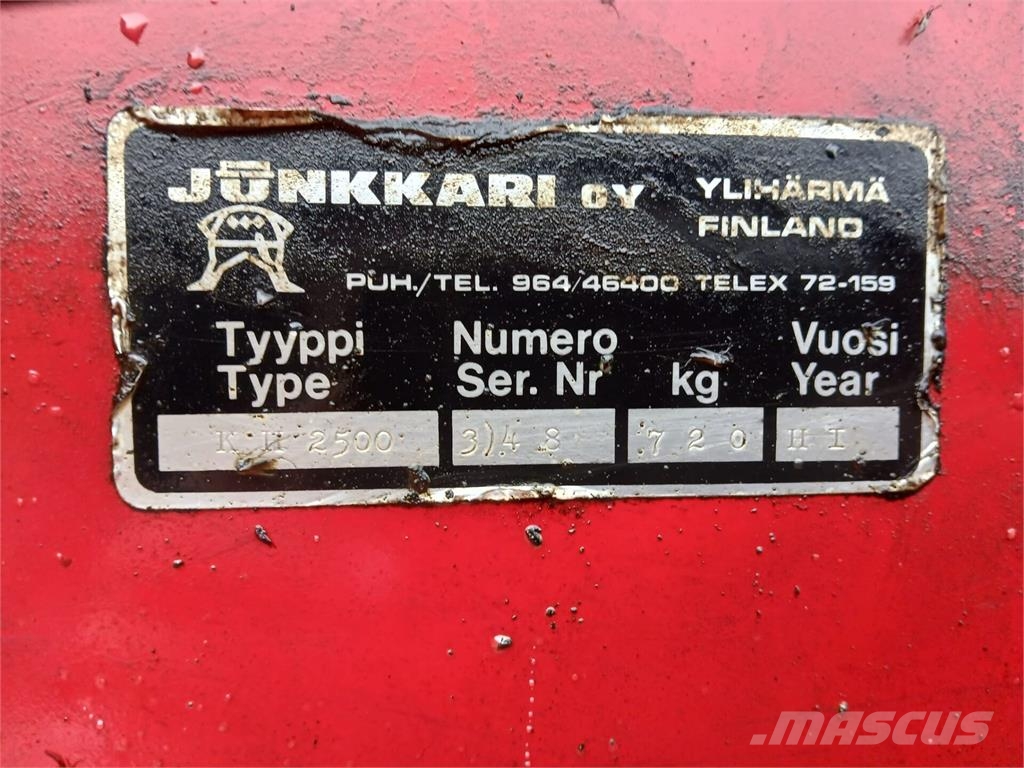 Junkkari KH2500 Kita sėjamoji technika ir jų priedai