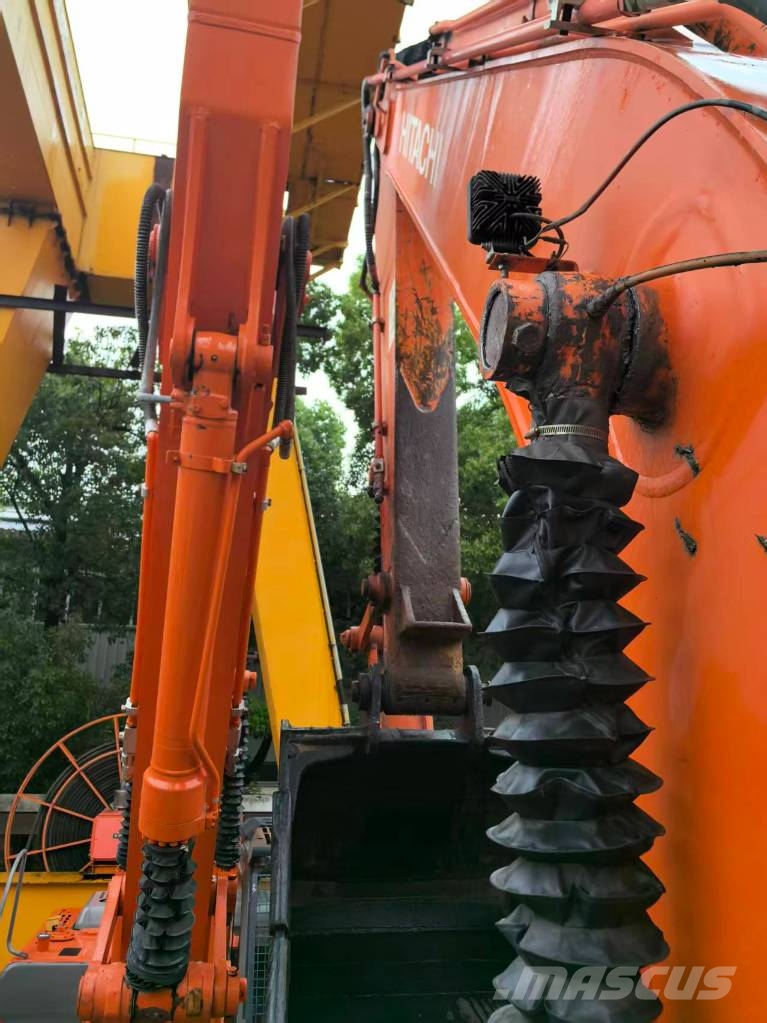 Hitachi ZX 200-3 G Εκσκαφείς με ερπύστριες