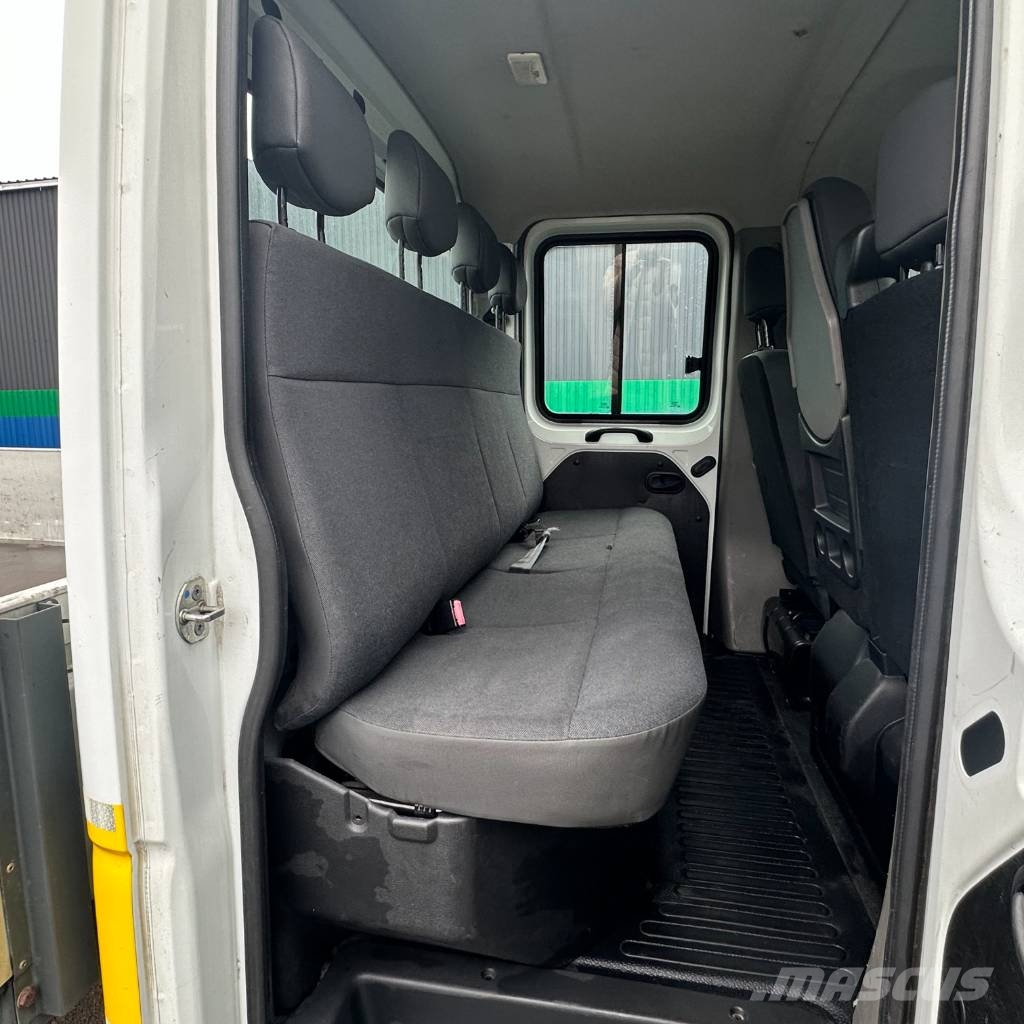 Renault Renault Master DOKA 2.3 dCi / 7 Sitzplätze / Klima Lieferwagen