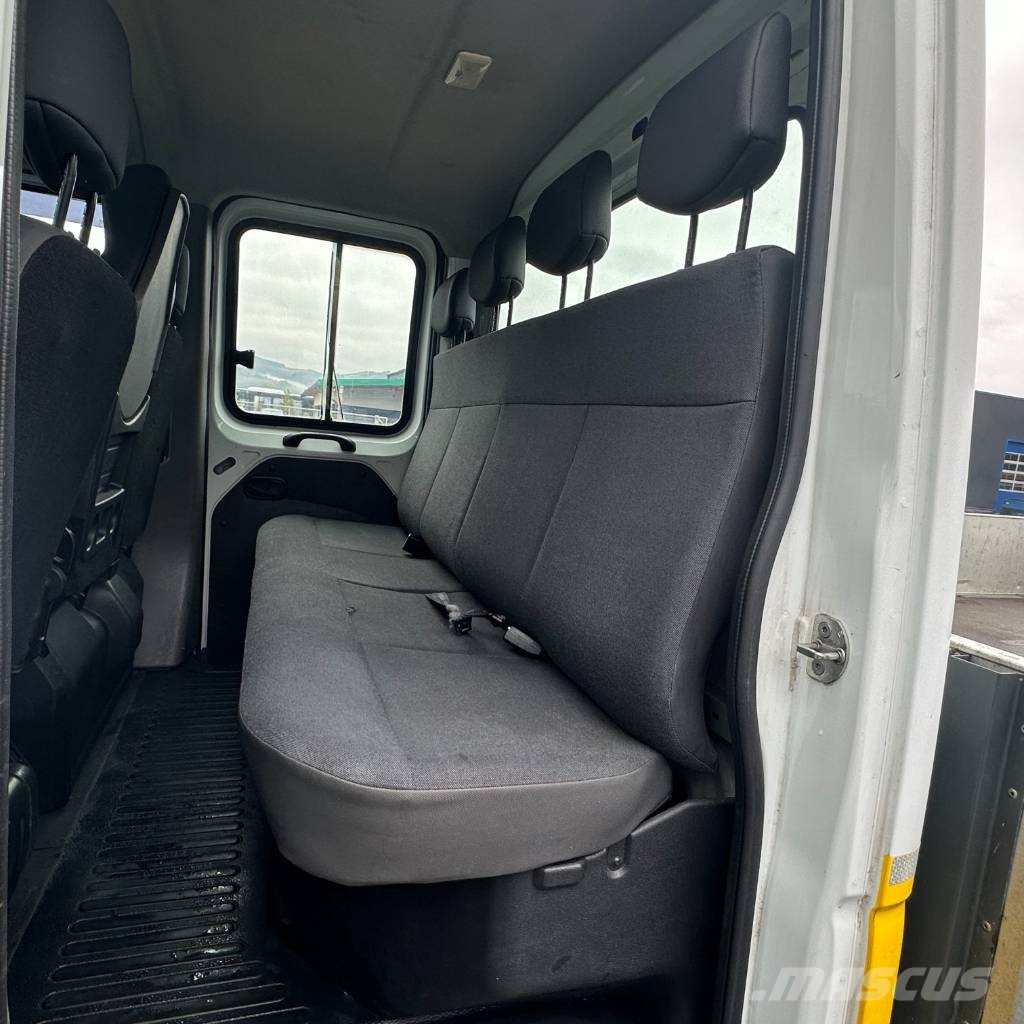Renault Renault Master DOKA 2.3 dCi / 7 Sitzplätze / Klima Lieferwagen
