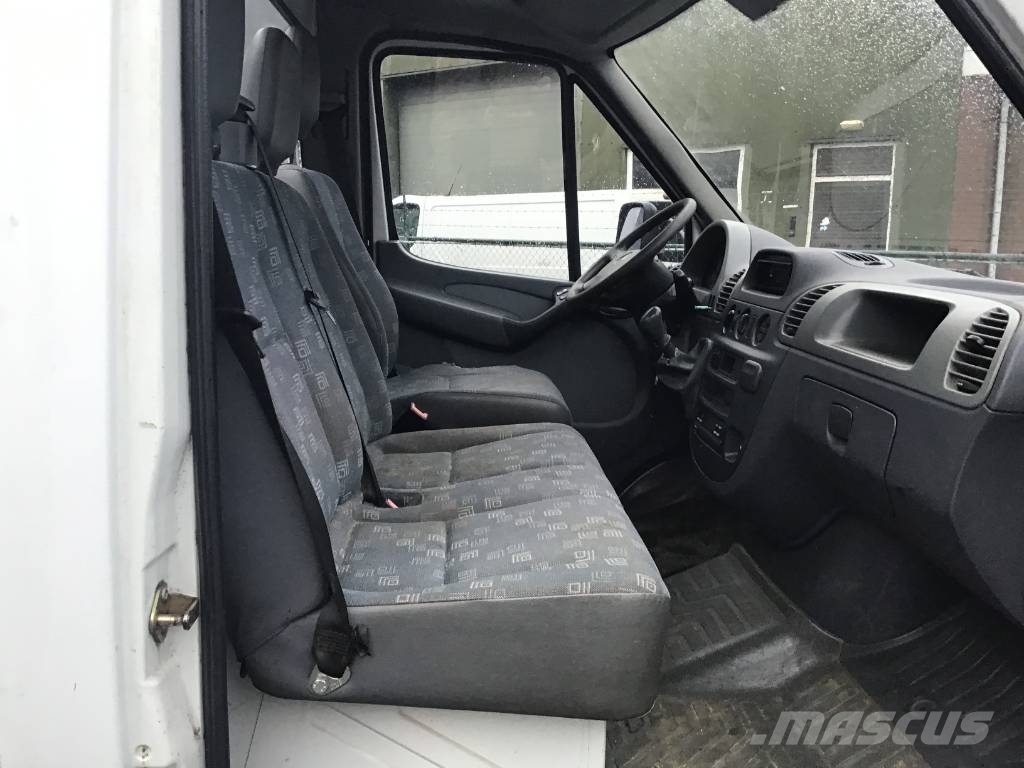 Veldhuizen be combinatie with service trailer p31-2A Sanduk poluprikolice