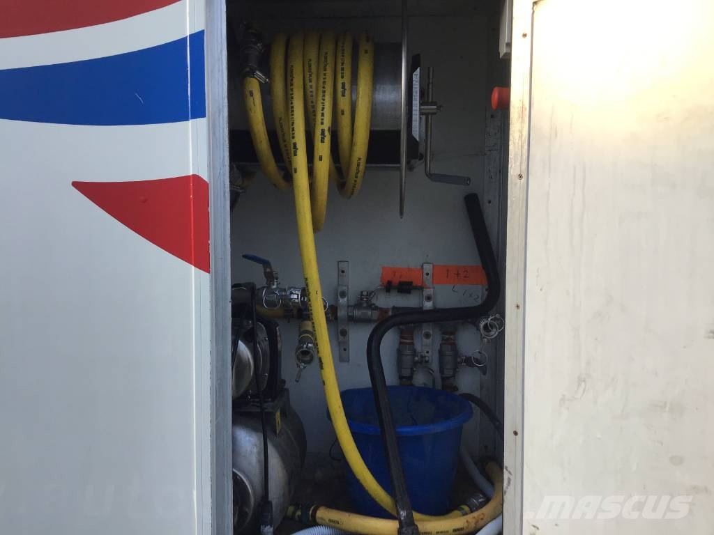 Veldhuizen be combinatie with service trailer p31-2A Sanduk poluprikolice
