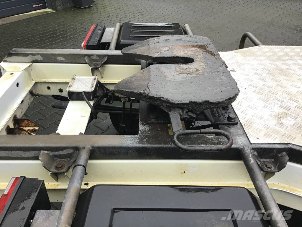 Veldhuizen be combinatie with service trailer p31-2A Sanduk poluprikolice
