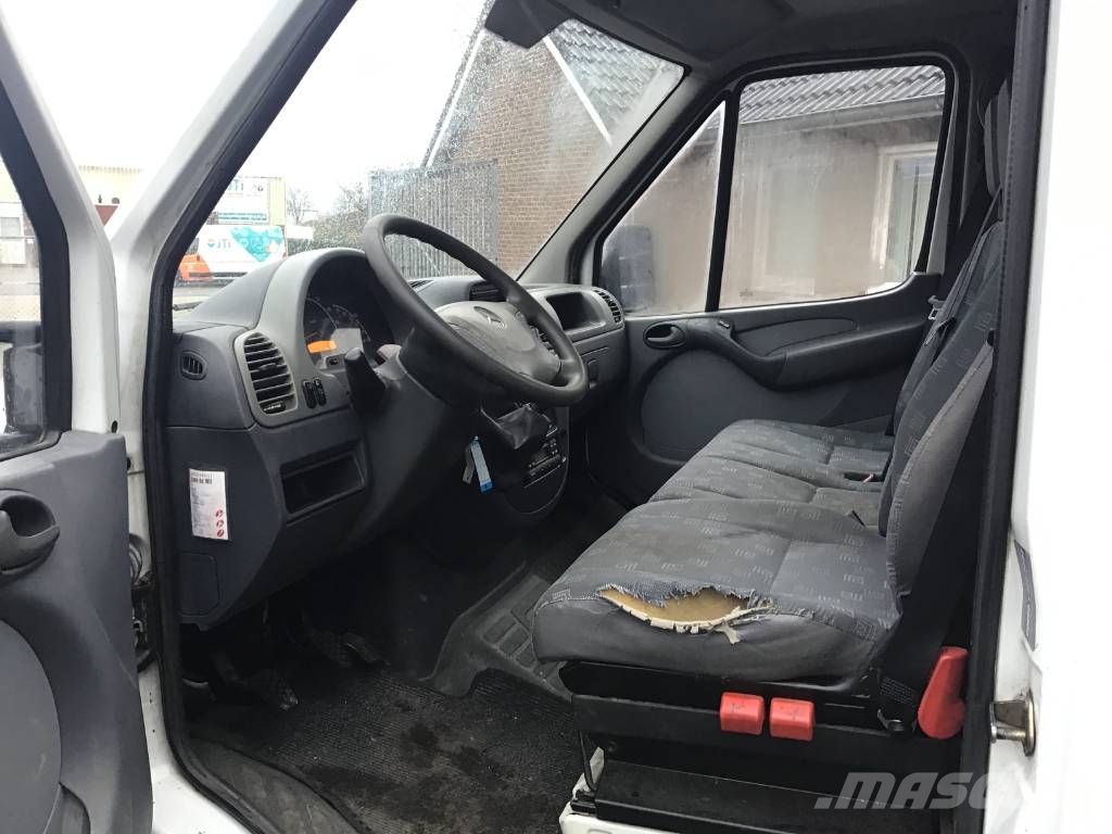 Veldhuizen be combinatie with service trailer p31-2A Sanduk poluprikolice