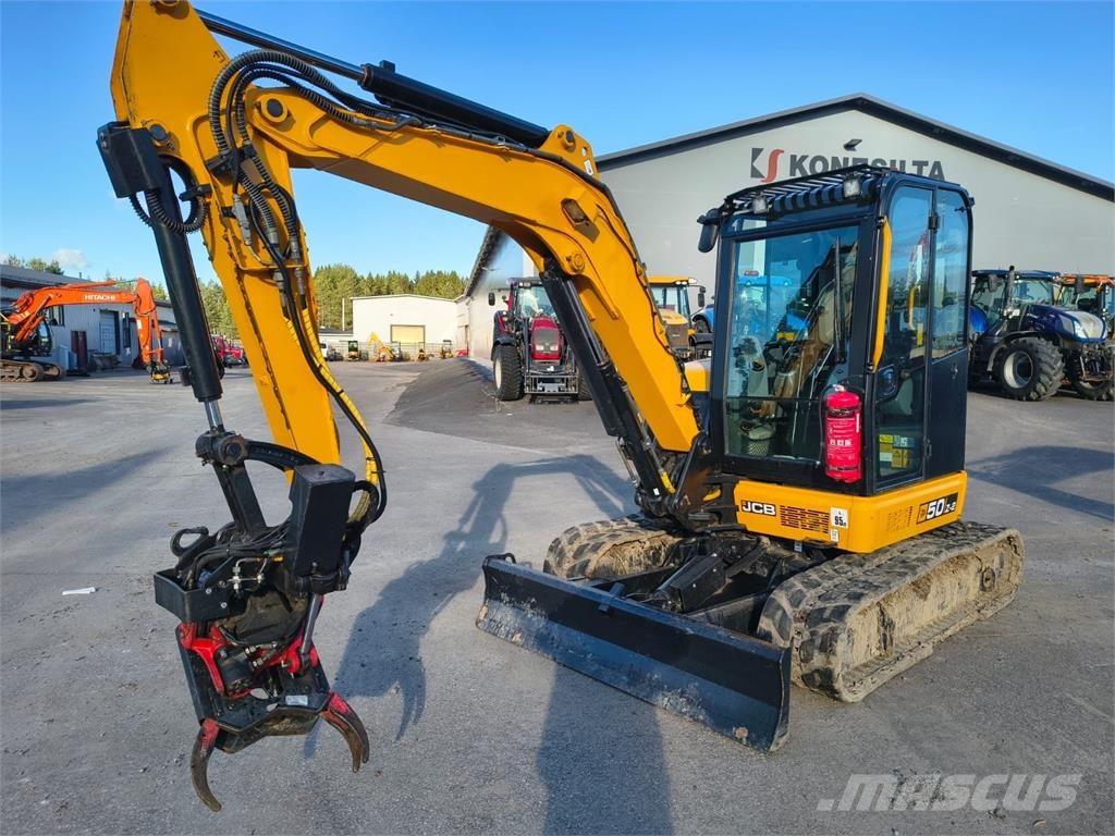 JCB 50Z-2 -PYÖRITTÄJÄLLÄ- Mini kotrók < 7t