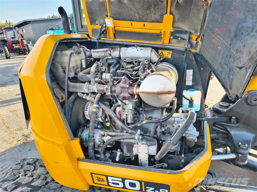 JCB 50Z-2 -PYÖRITTÄJÄLLÄ- Mini kotrók < 7t