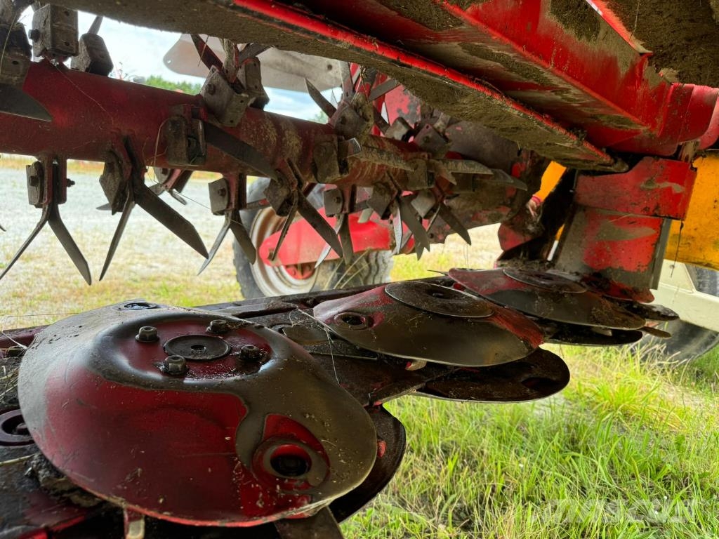Pöttinger Novacat 3007T Mounted and trailed mowers