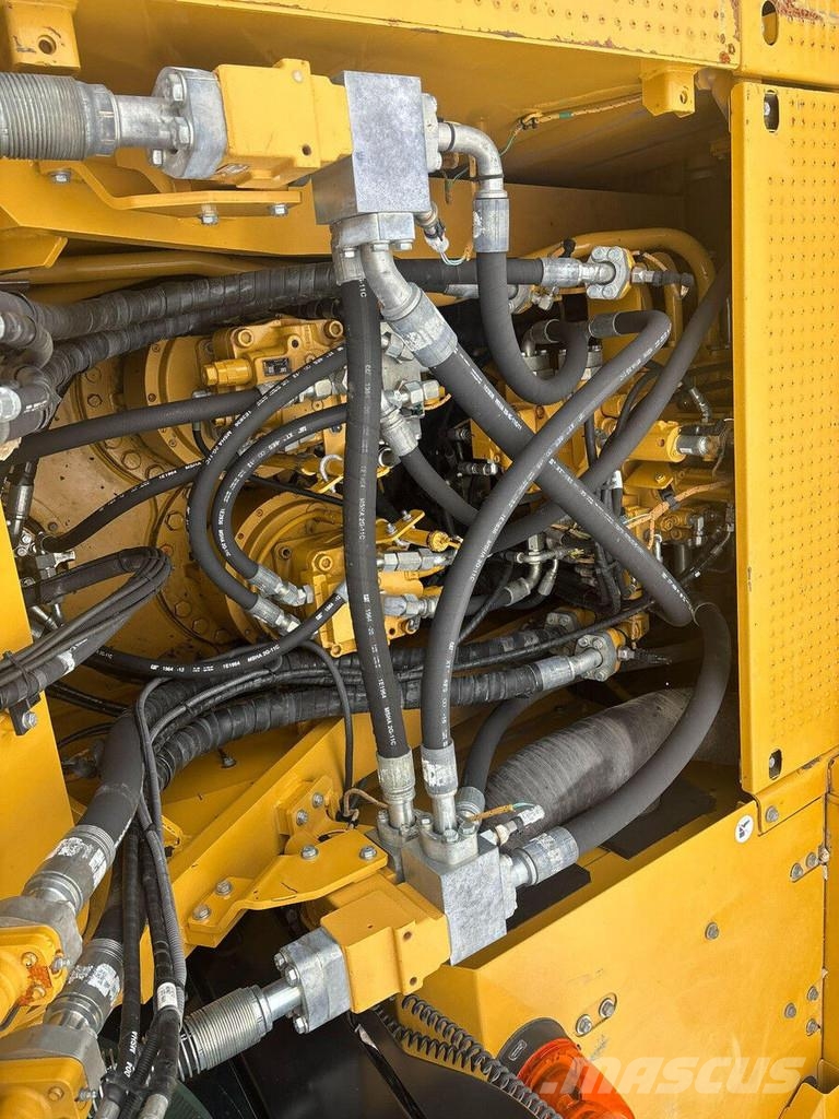 CAT 352-07A Raupenbagger