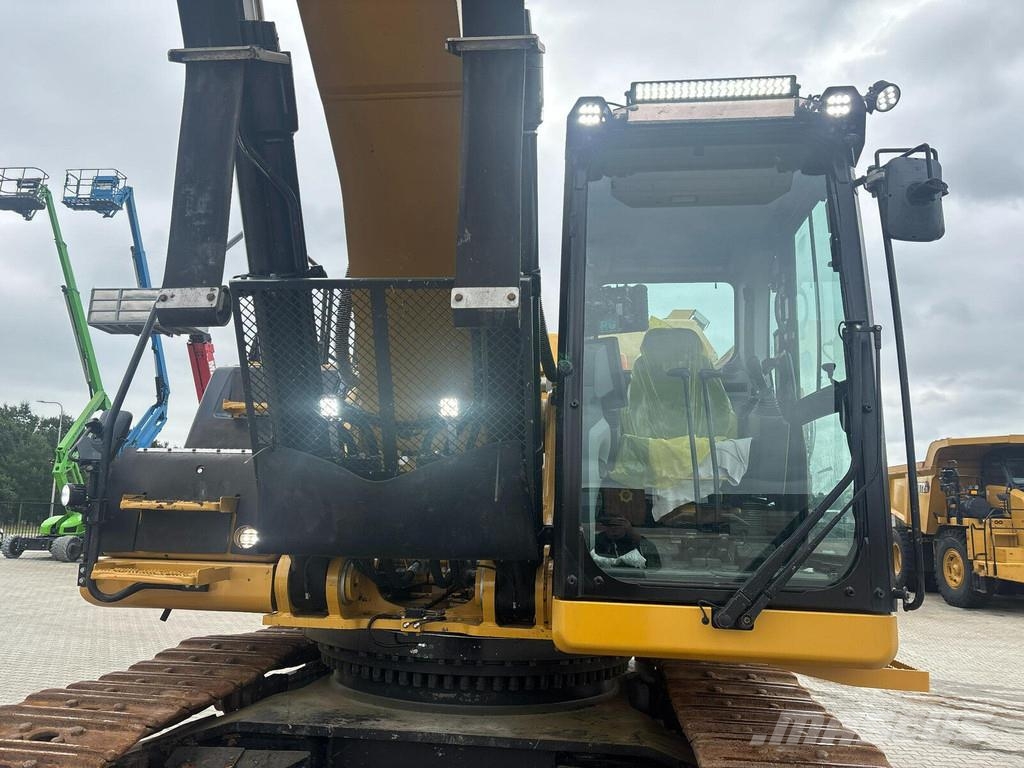 CAT 352-07A Raupenbagger