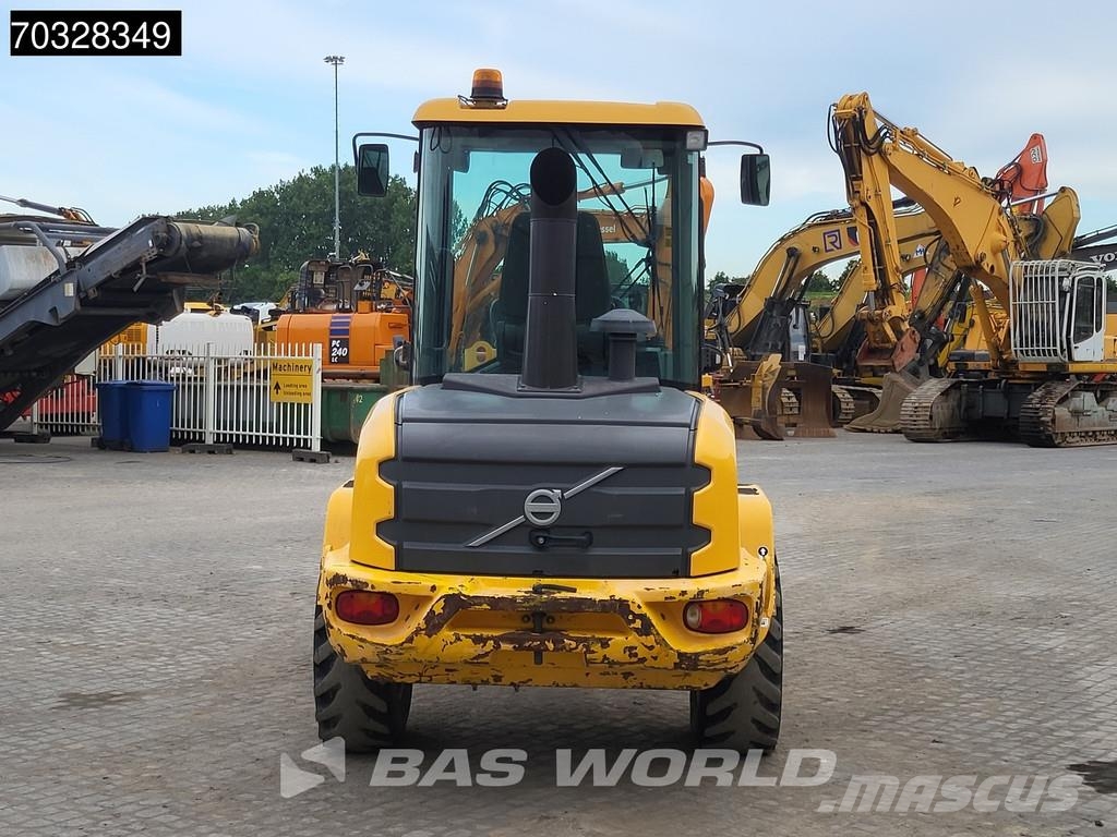 Volvo L30 G Cargadoras sobre ruedas