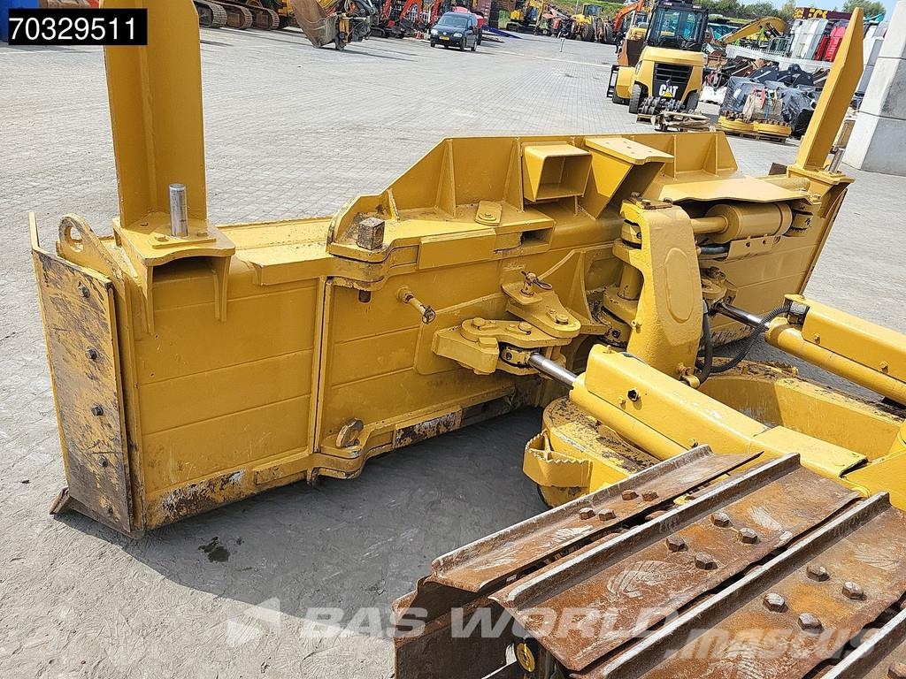 CAT D6 N LGP Foldable Blade بلدوزرات مجنزرة