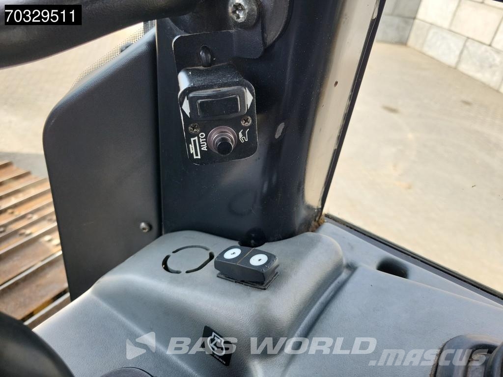 CAT D6 N LGP Foldable Blade بلدوزرات مجنزرة