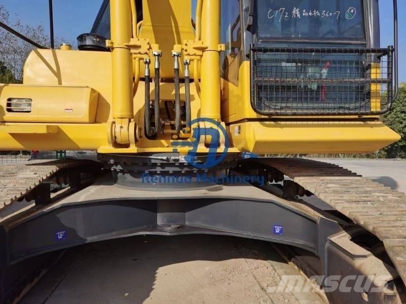Komatsu PC360-7 حفارات زحافة