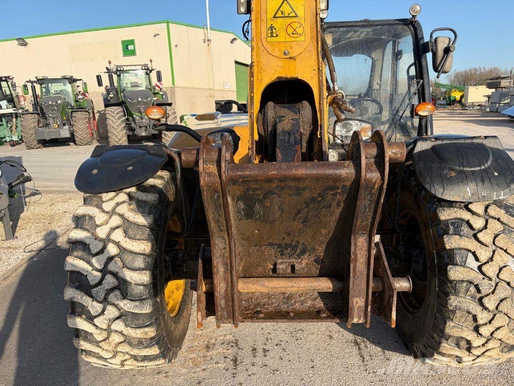 CAT TH 337 Телескопічний навантажувач