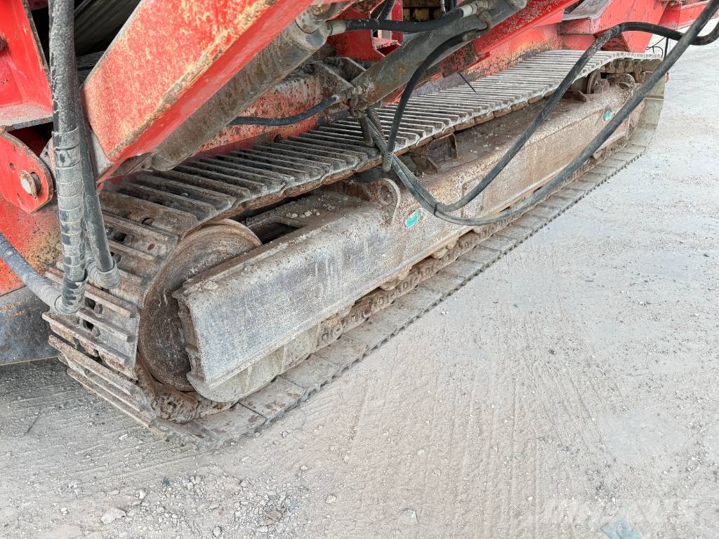 Terex Finlay 883T - 2 Side Conveyor / Auto Greasing Sita