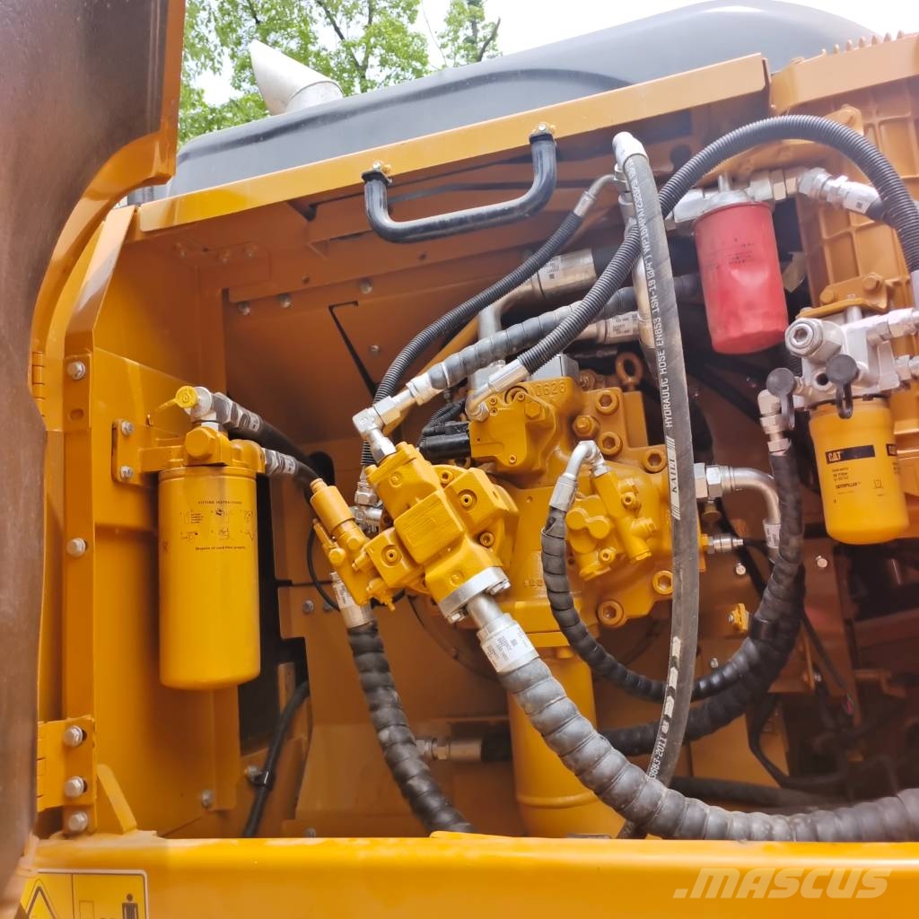 CAT 336D2L 3000 units excavators in stock Excavadoras sobre orugas
