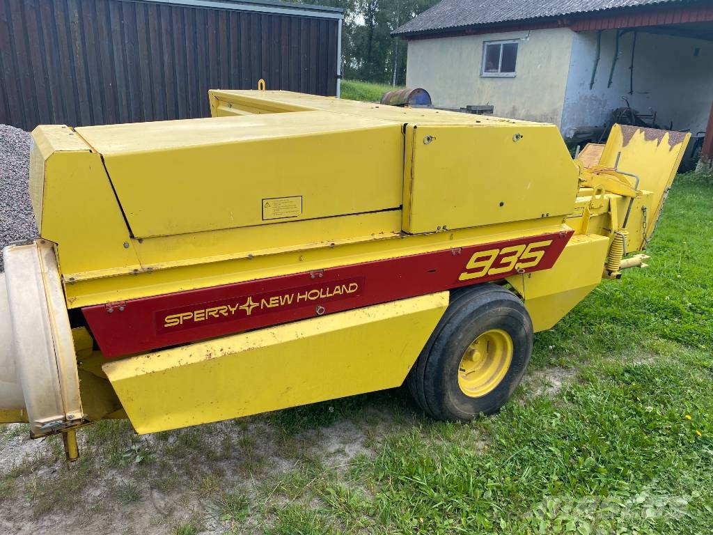 New Holland 935 småbalspress Kanttipaalaimet