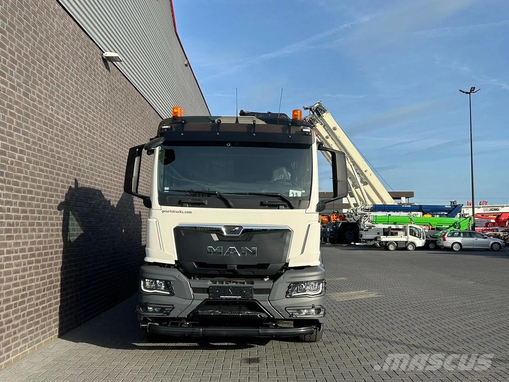 MAN TGS 35.510 8X4H BL BAKWAGEN +HMF 7020 K7 KRAAN/KRA All terrain cranes